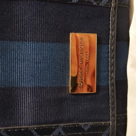 Tommy Hilfiger, checkbook wallet - Picture 2 of 4